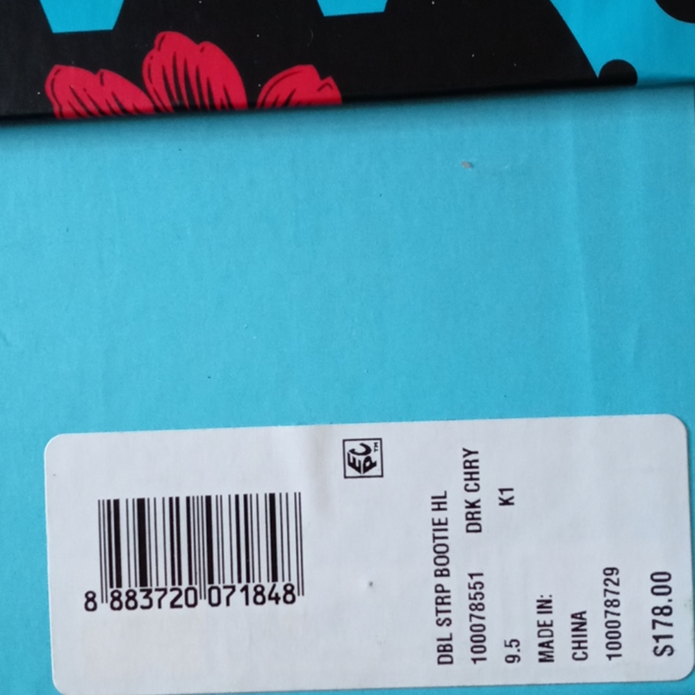 C Wonder Double Strip Bootie Size 9.5 - image 7